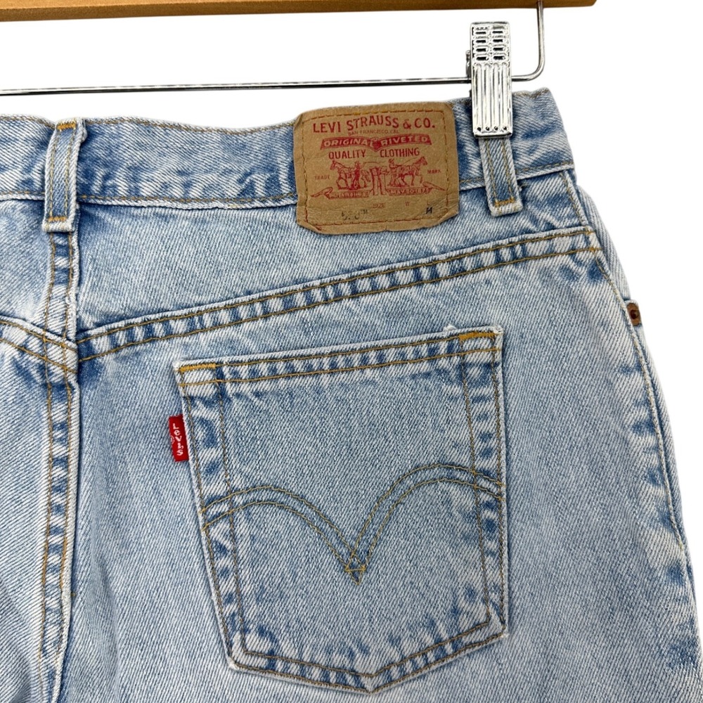 VTG Levis 550 Classic Relaxed Tapered Leg Light Wash Denim Jeans Womens SZ 14P